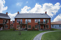 apartmentbuilding.jpg - 23449 Bytes